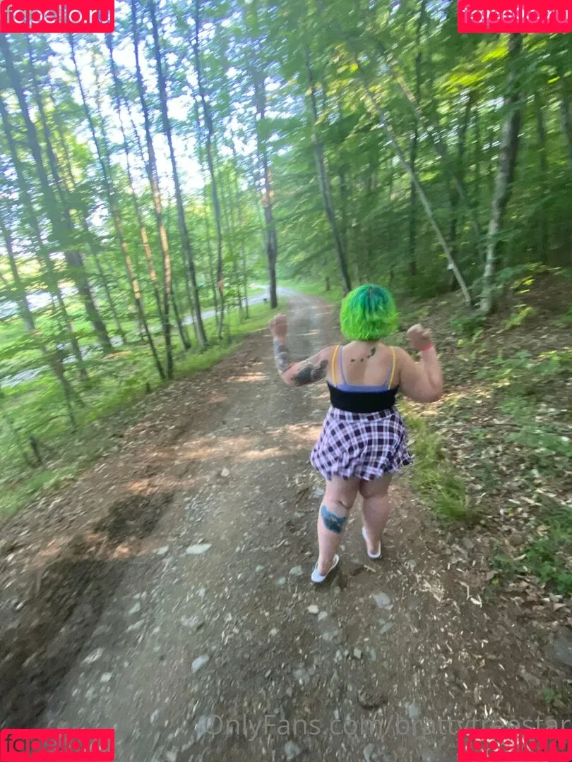 brattytreestar Onlyfans Photo Gallery 