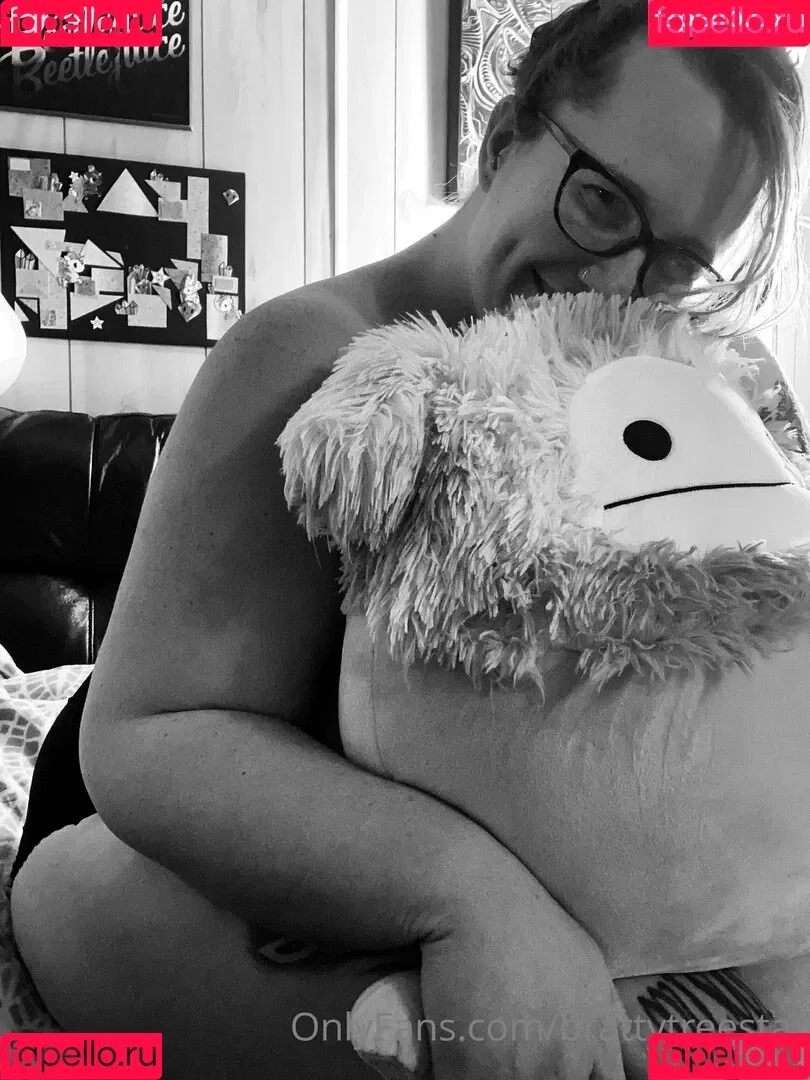 brattytreestar Onlyfans Photo Gallery 