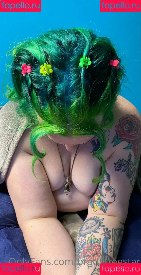 brattytreestar Onlyfans Photo Gallery 