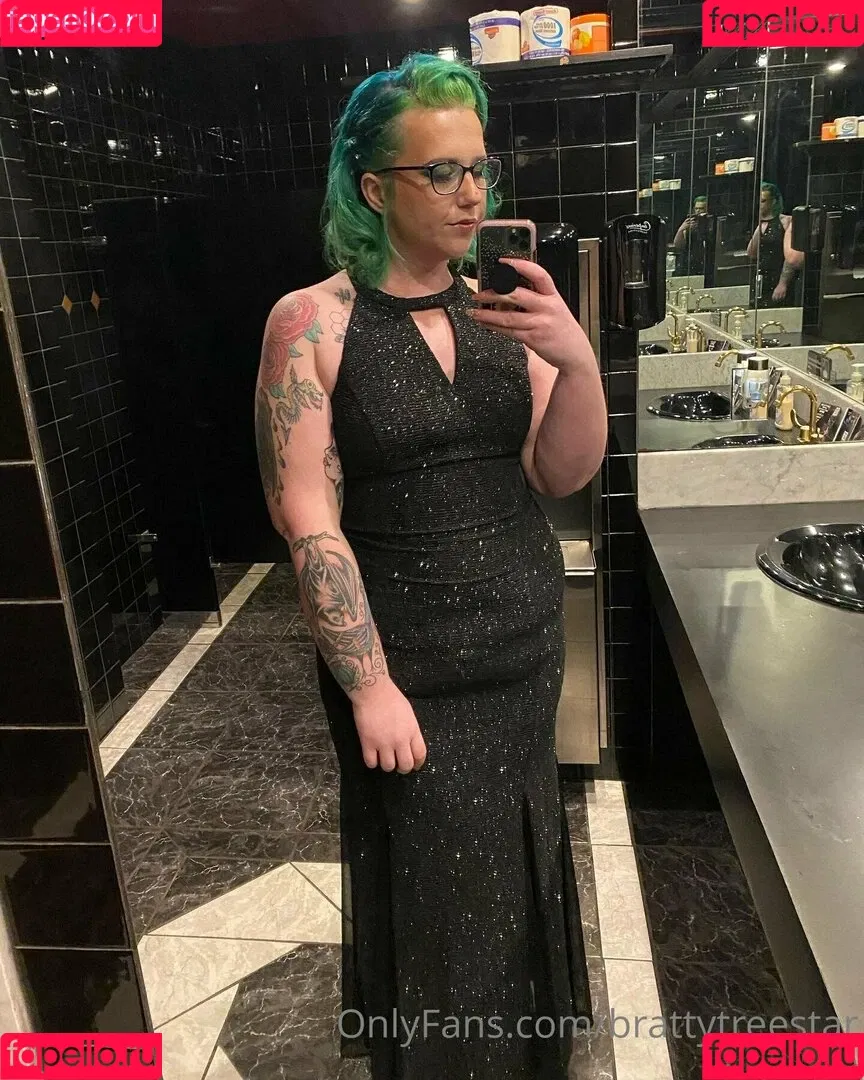 brattytreestar Onlyfans Photo Gallery 