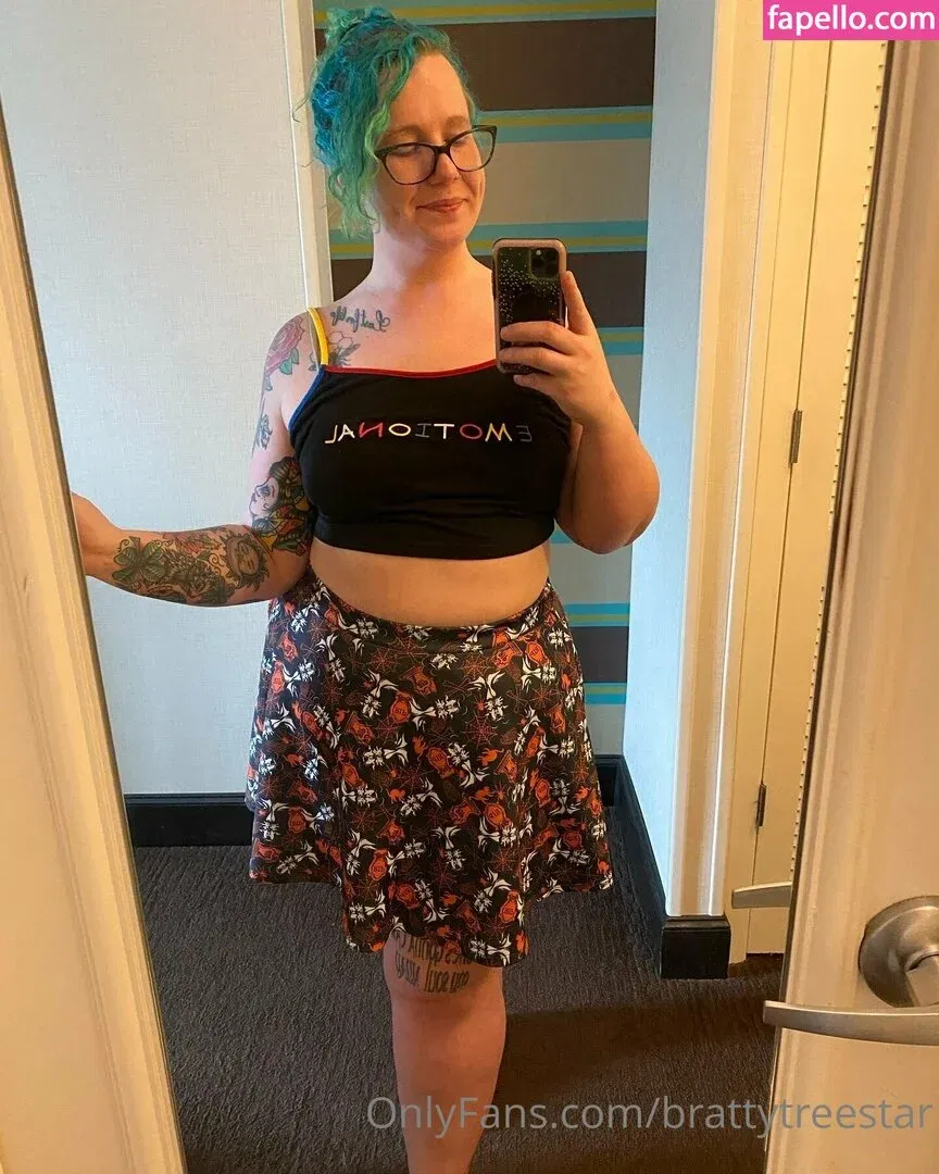 brattytreestar Onlyfans Photo Gallery 