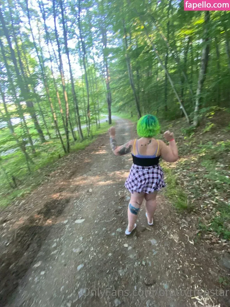 brattytreestar Onlyfans Photo Gallery 