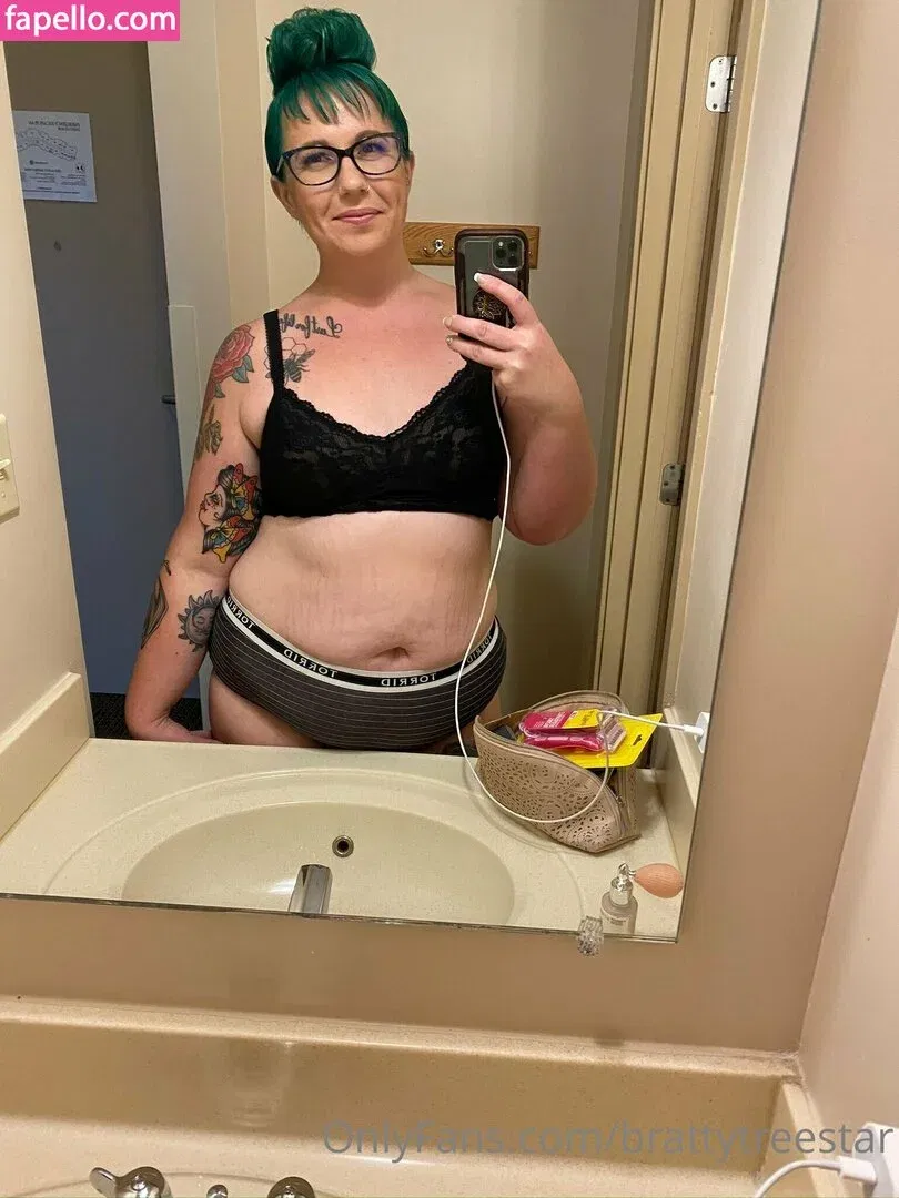 brattytreestar Onlyfans Photo Gallery 