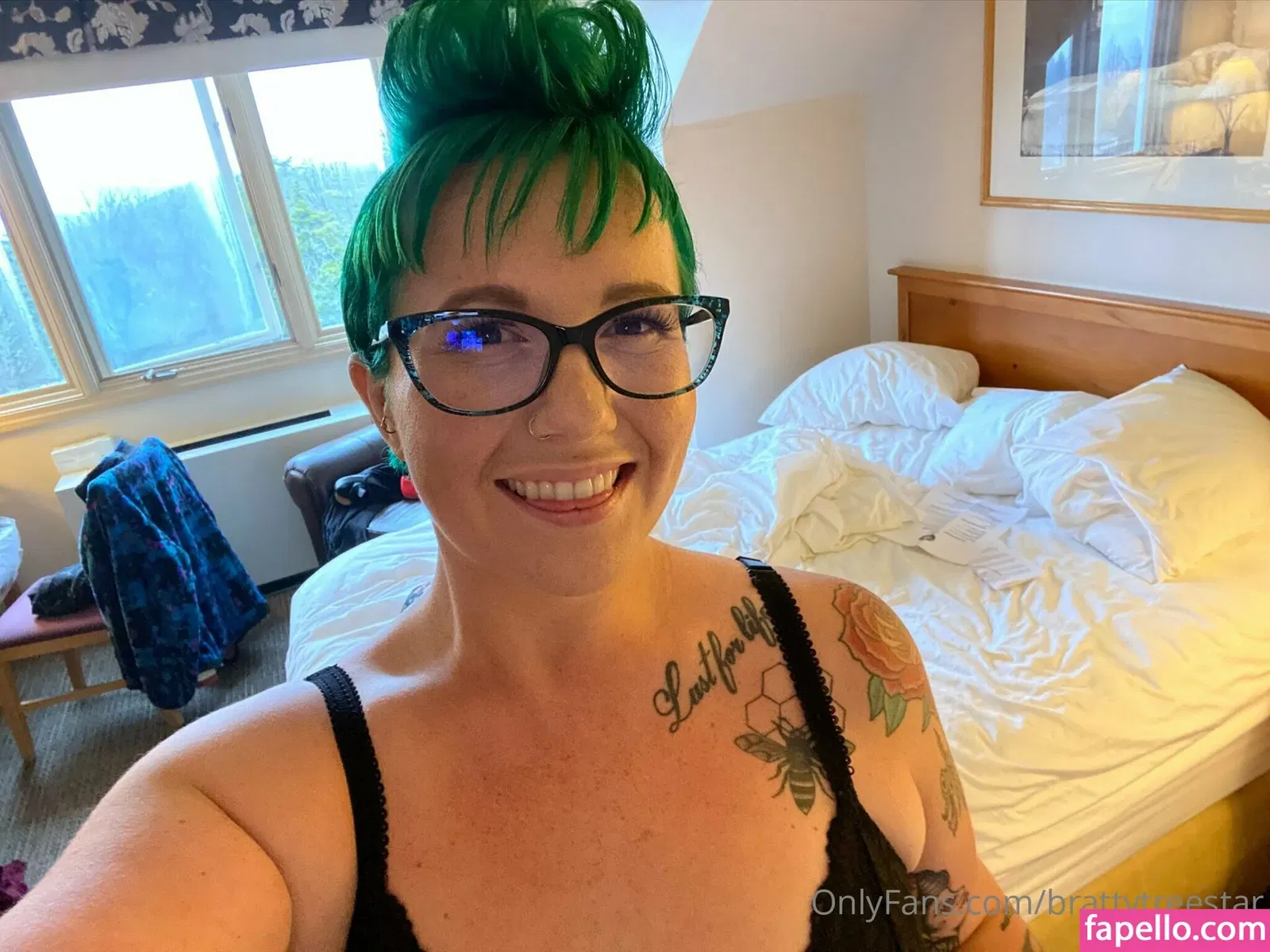 brattytreestar Onlyfans Photo Gallery 