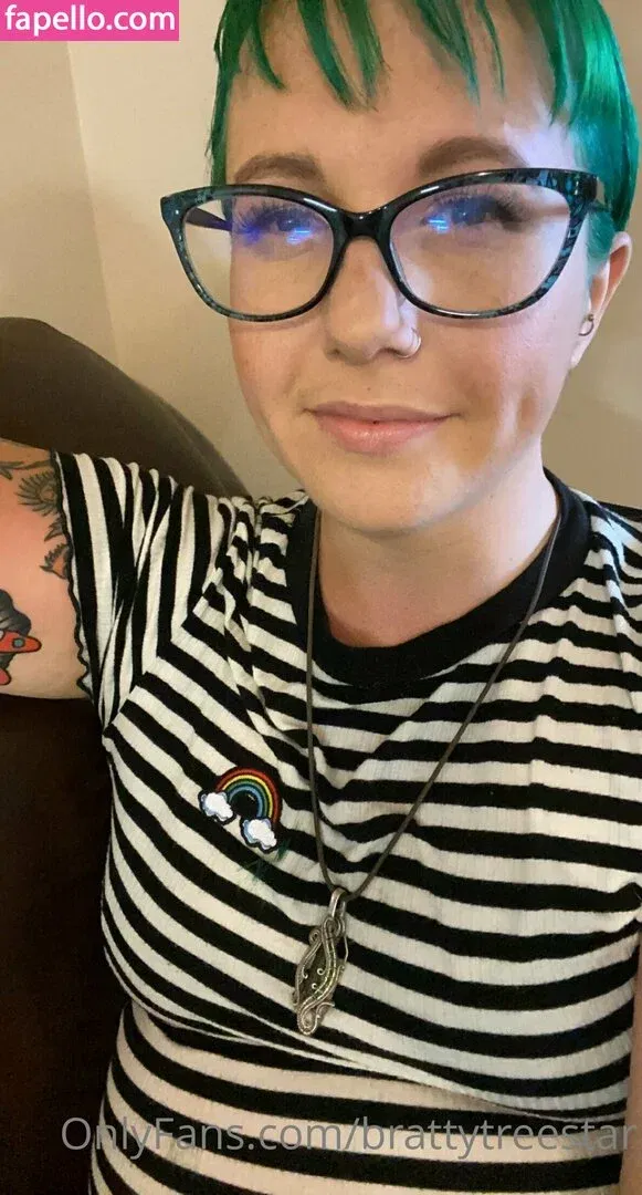 brattytreestar Onlyfans Photo Gallery 