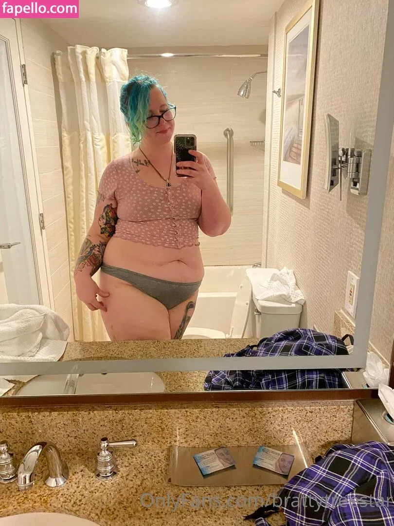 brattytreestar Onlyfans Photo Gallery 