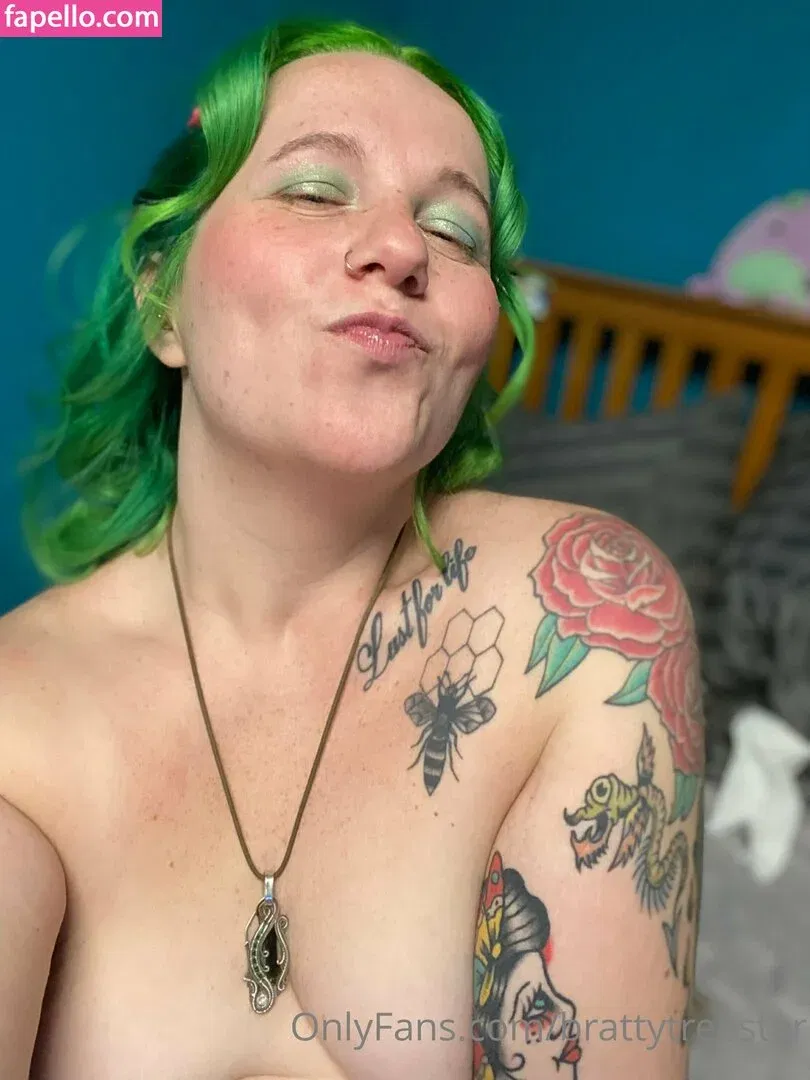 brattytreestar Onlyfans Photo Gallery 