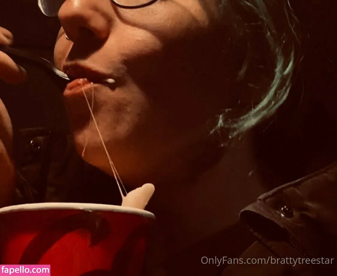 brattytreestar Onlyfans Photo Gallery 