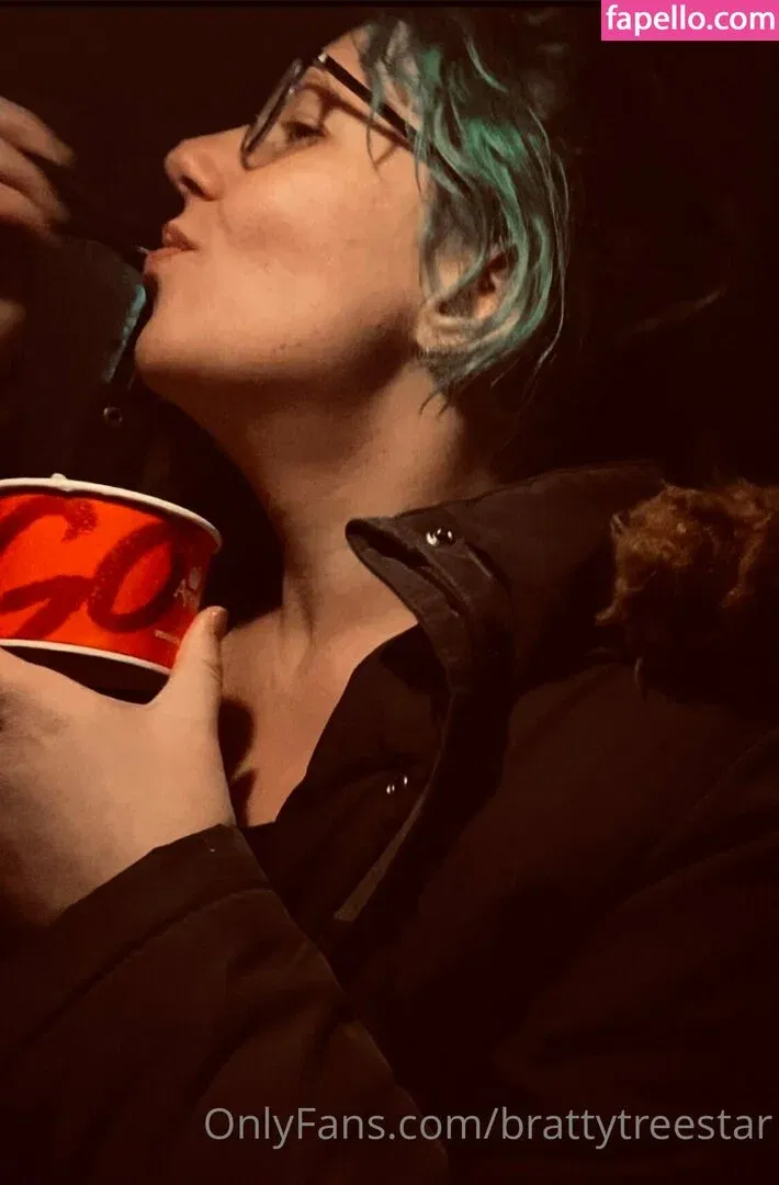 brattytreestar Onlyfans Photo Gallery 