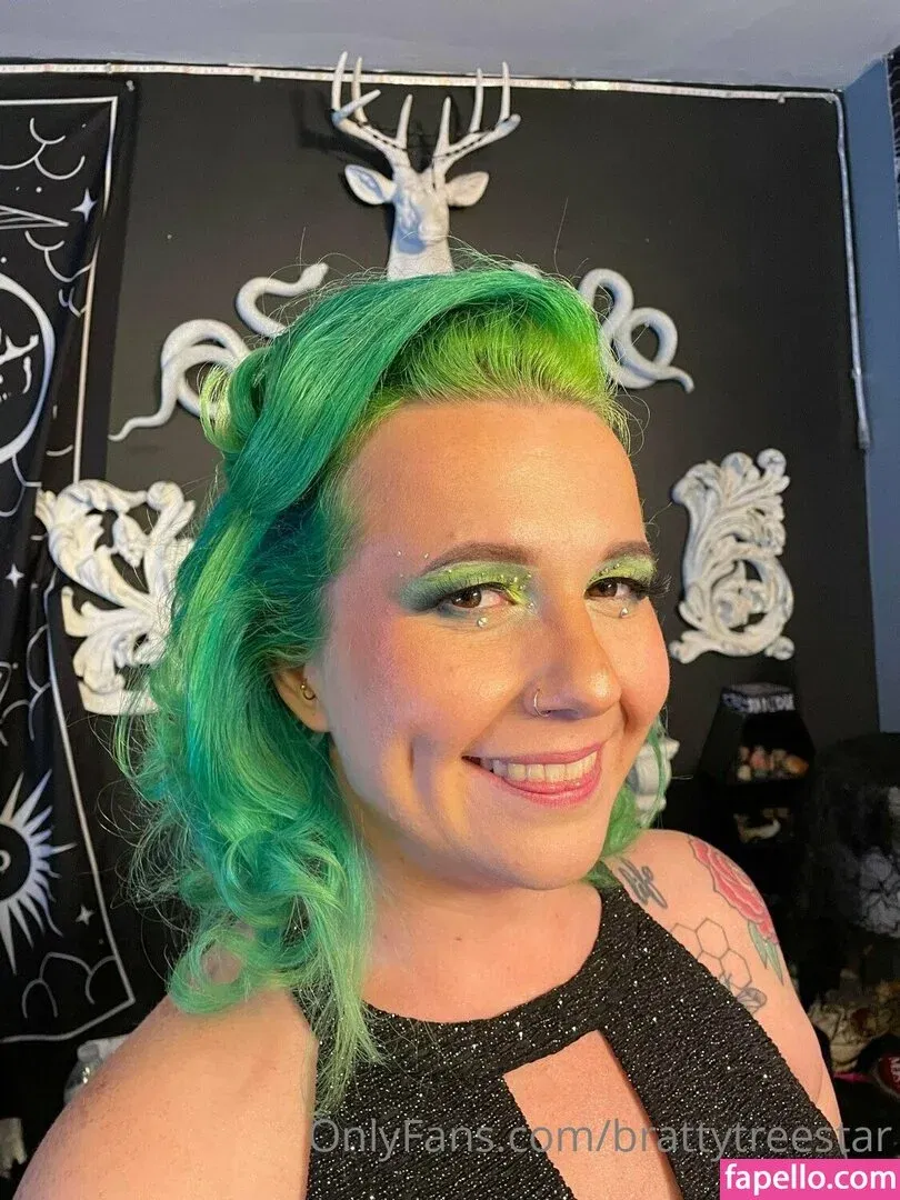 brattytreestar Onlyfans Photo Gallery 