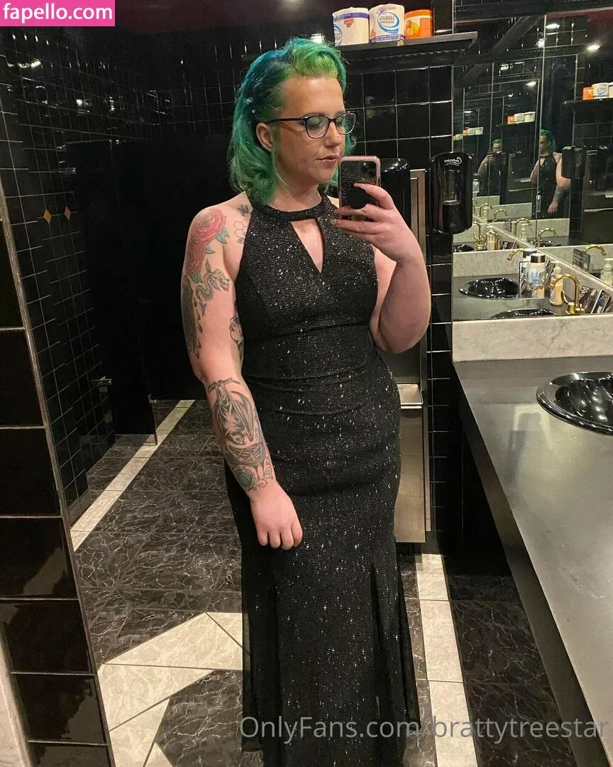brattytreestar Onlyfans Photo Gallery 
