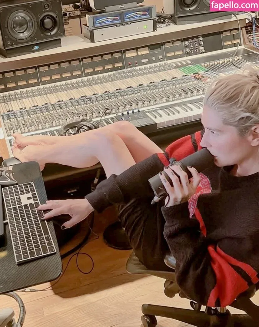 Kesha Onlyfans Photo Gallery 