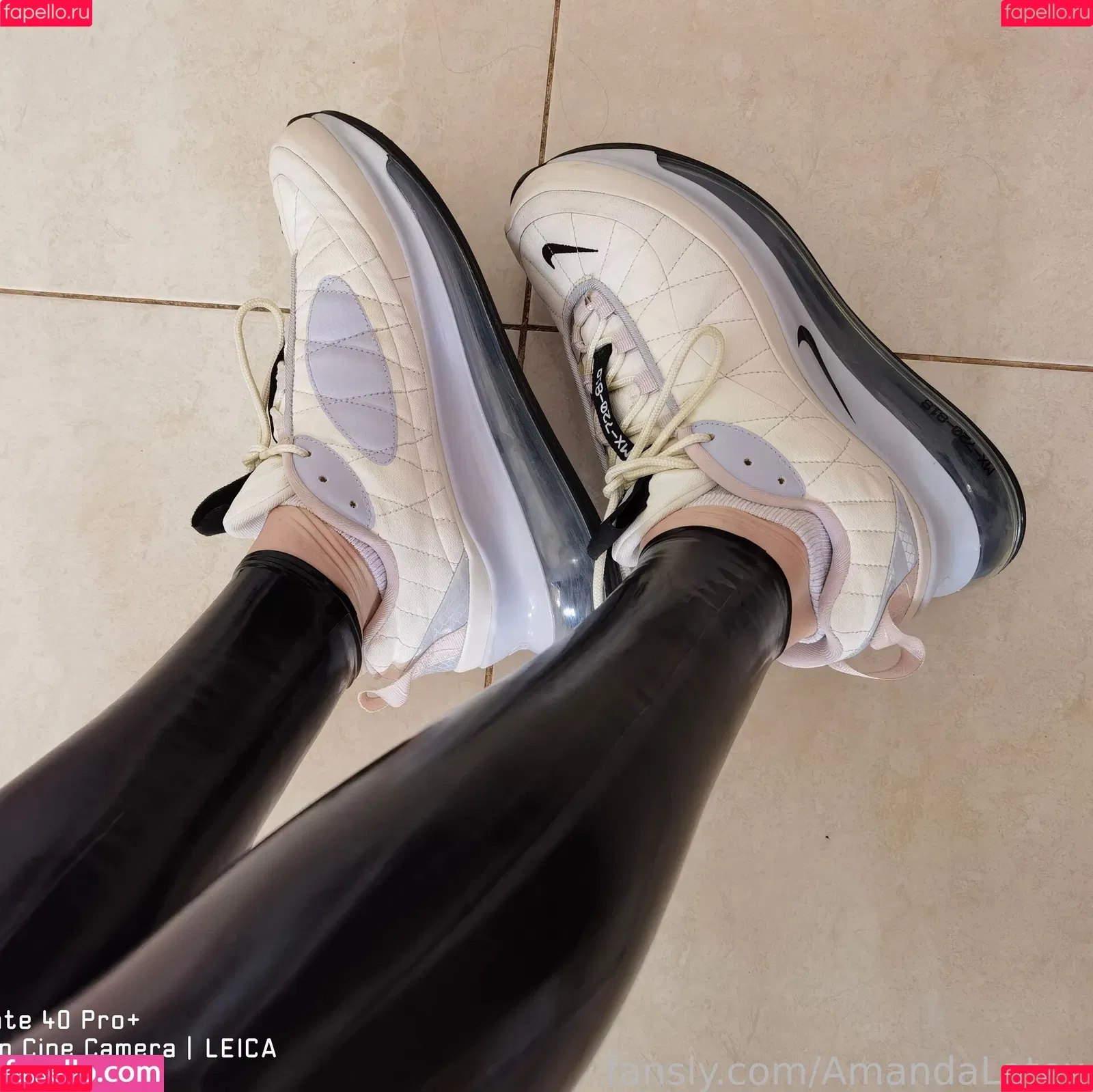AmandaLatex Onlyfans Photo Gallery 