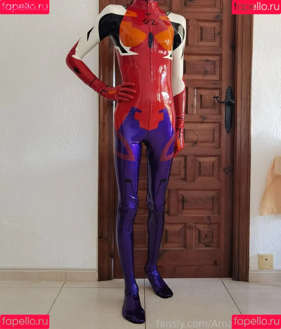 AmandaLatex Onlyfans Photo Gallery 