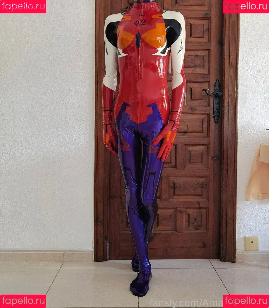 AmandaLatex Onlyfans Photo Gallery 