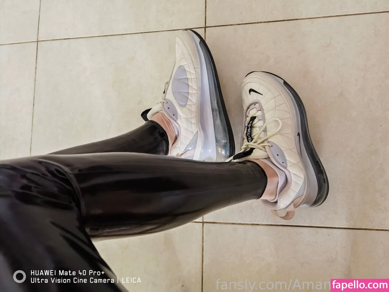 AmandaLatex Onlyfans Photo Gallery 