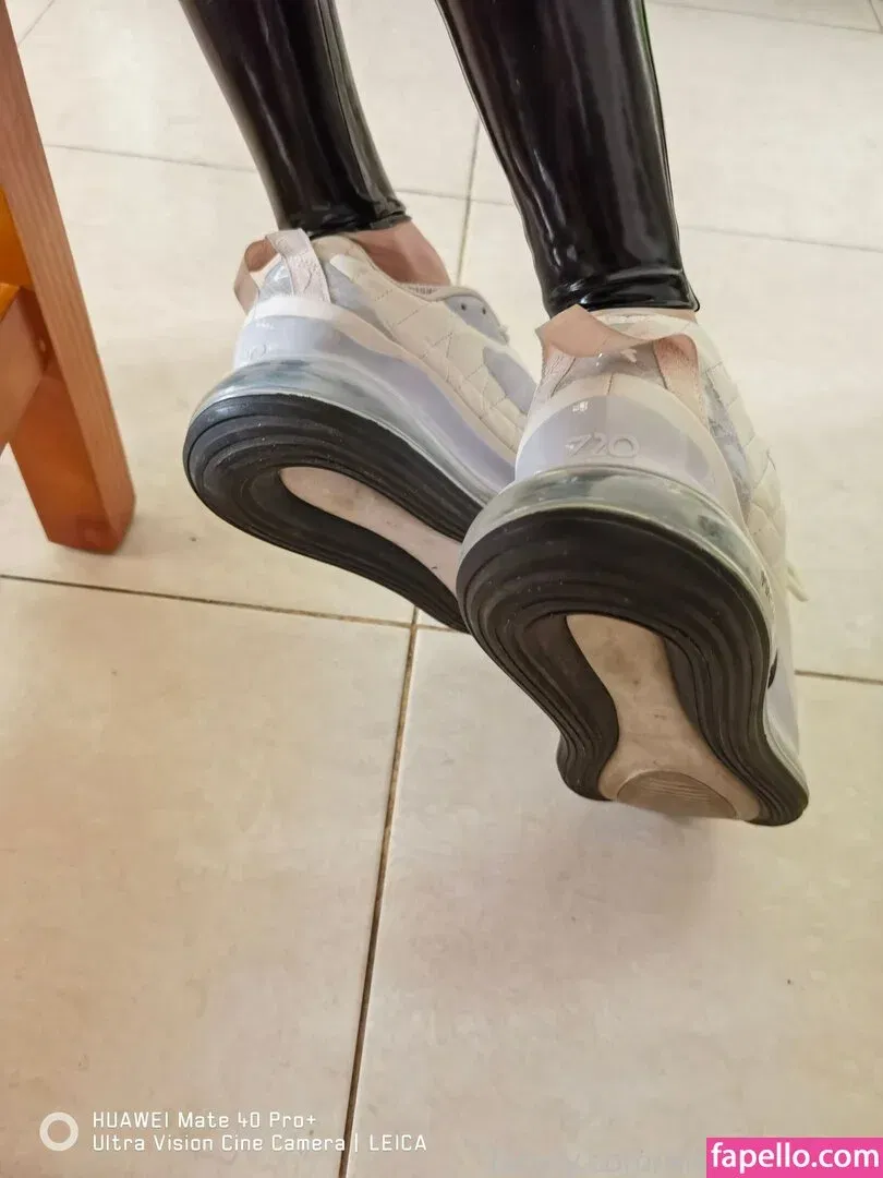 AmandaLatex Onlyfans Photo Gallery 