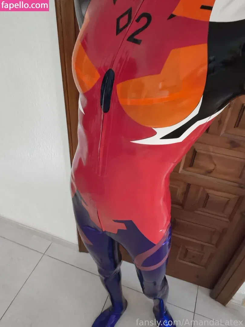 AmandaLatex Onlyfans Photo Gallery 