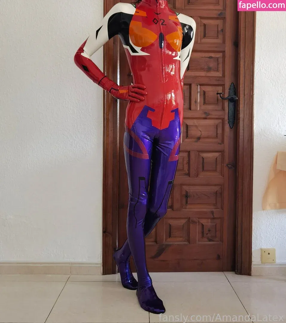 AmandaLatex Onlyfans Photo Gallery 