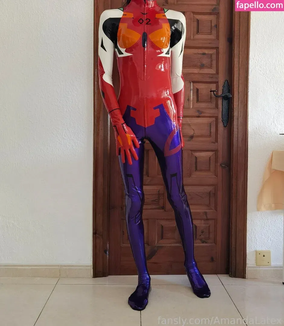 AmandaLatex Onlyfans Photo Gallery 