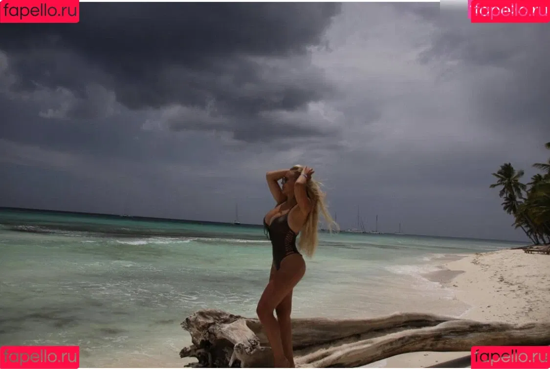 Michelle Daniaux Onlyfans Photo Gallery 