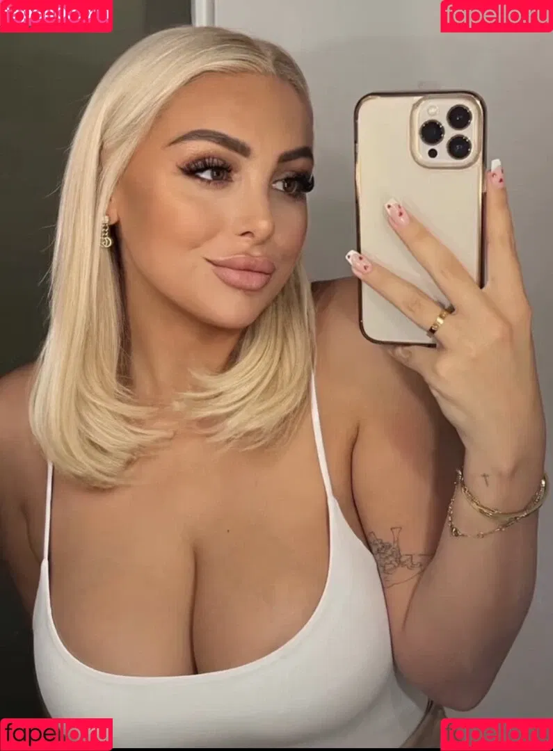 Michelle Daniaux Onlyfans Photo Gallery 