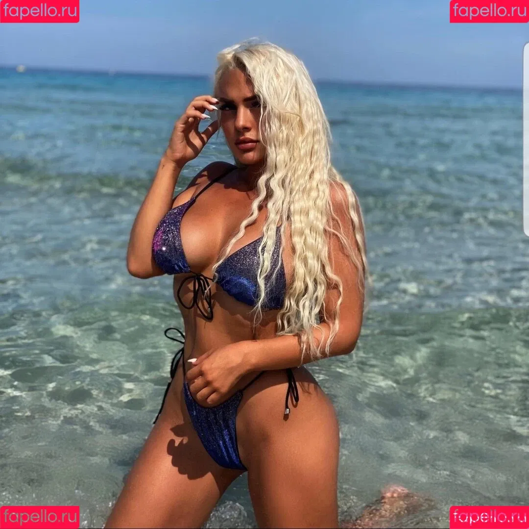 Michelle Daniaux Onlyfans Photo Gallery 