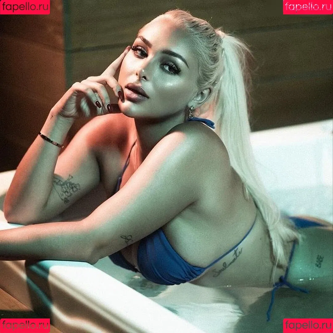 Michelle Daniaux Onlyfans Photo Gallery 