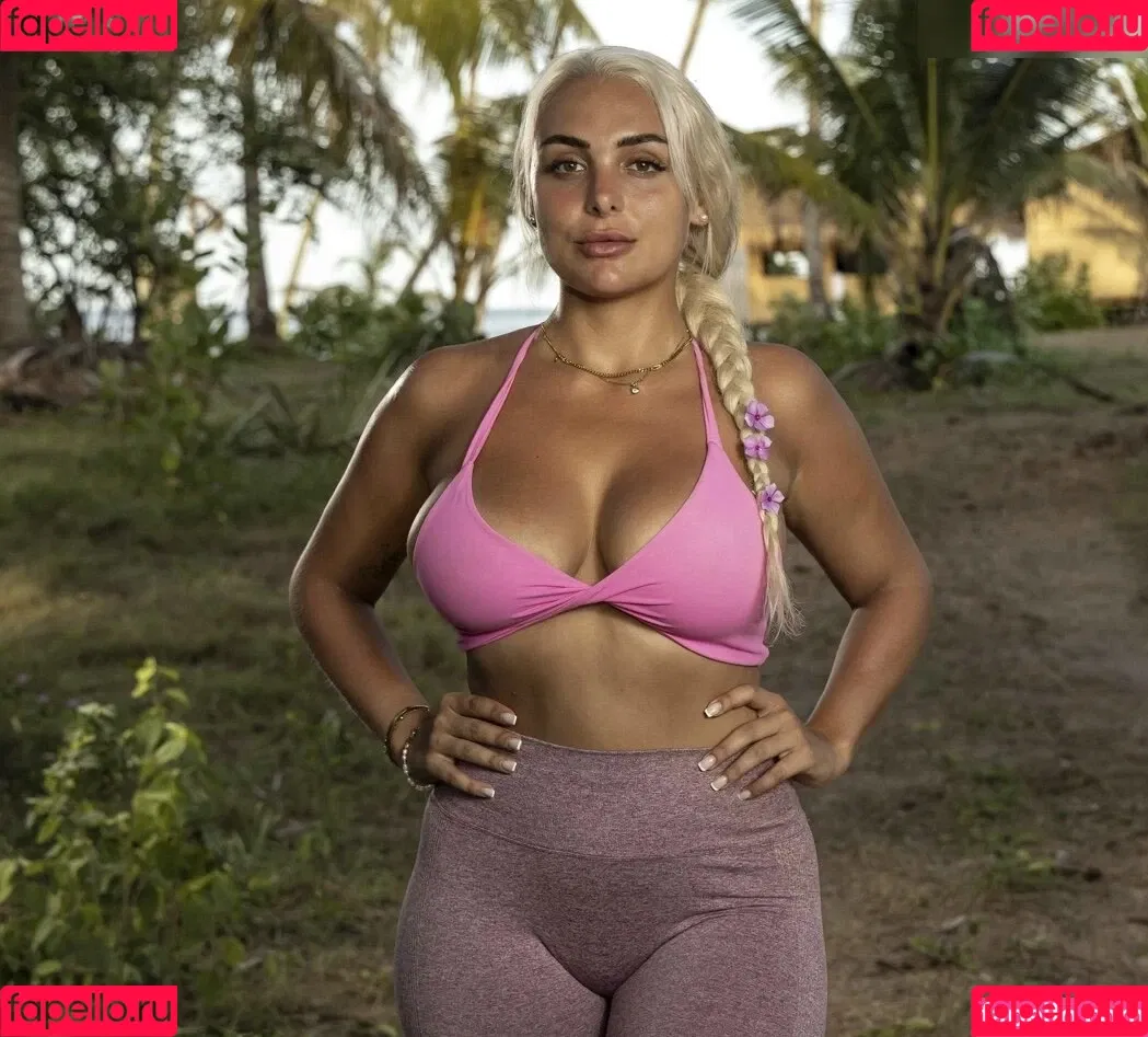 Michelle Daniaux Onlyfans Photo Gallery 