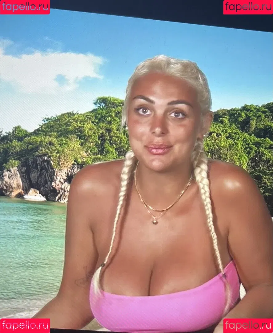 Michelle Daniaux Onlyfans Photo Gallery 