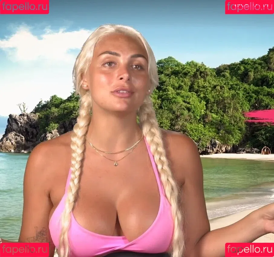 Michelle Daniaux Onlyfans Photo Gallery 