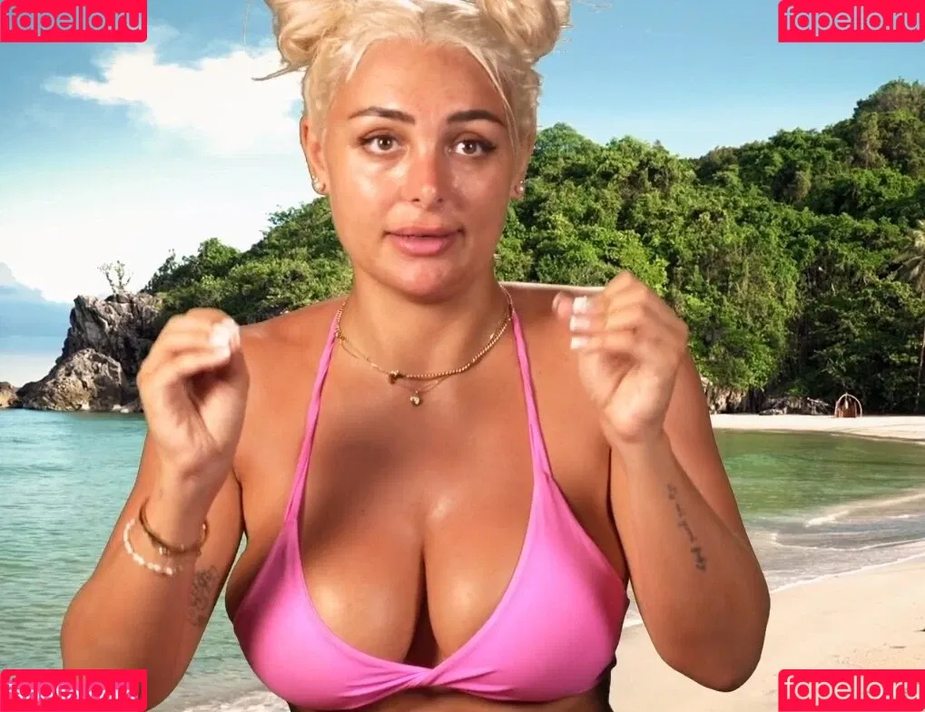 Michelle Daniaux Onlyfans Photo Gallery 