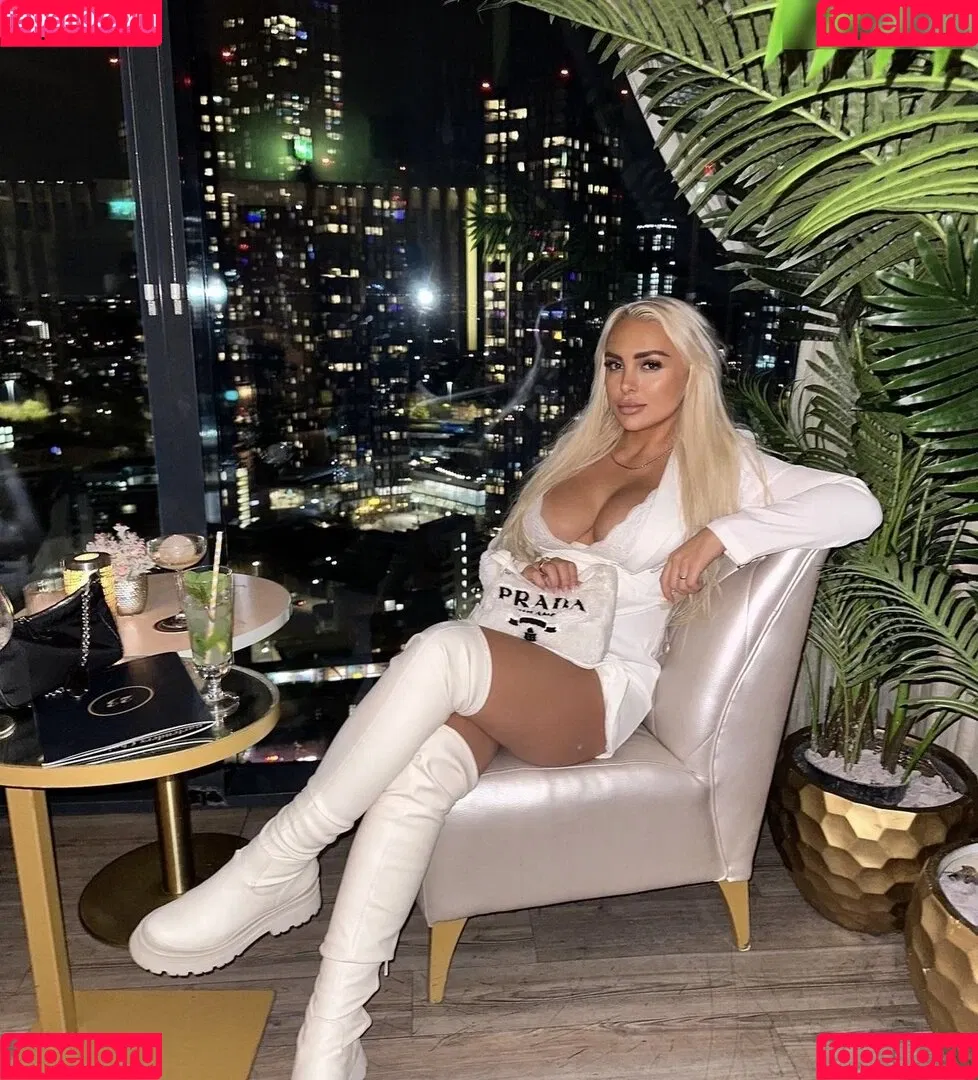 Michelle Daniaux Onlyfans Photo Gallery 