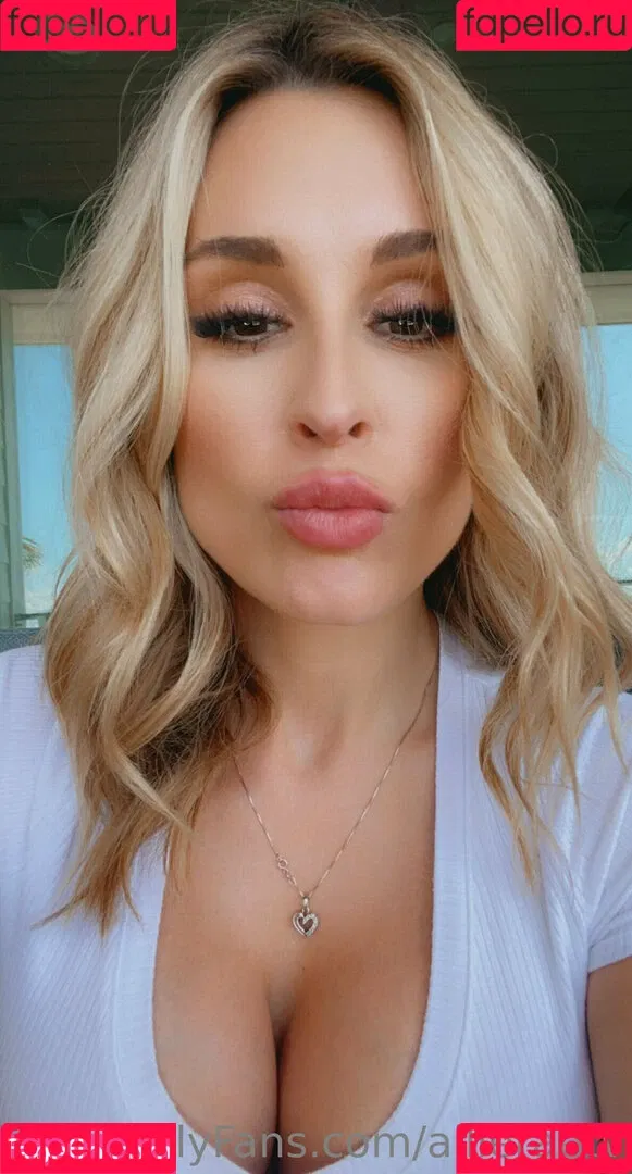 allieraetv Onlyfans Photo Gallery 