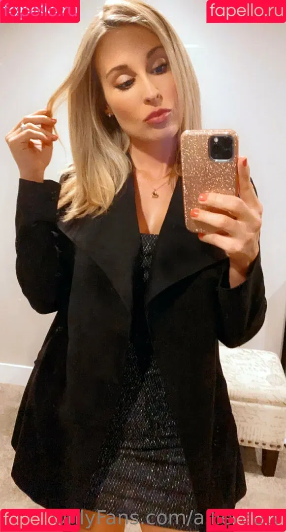 allieraetv Onlyfans Photo Gallery 