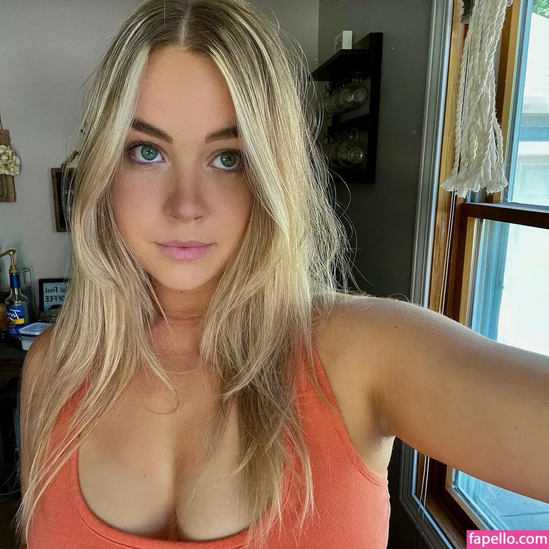 Eevyasmr Onlyfans Photo Gallery 