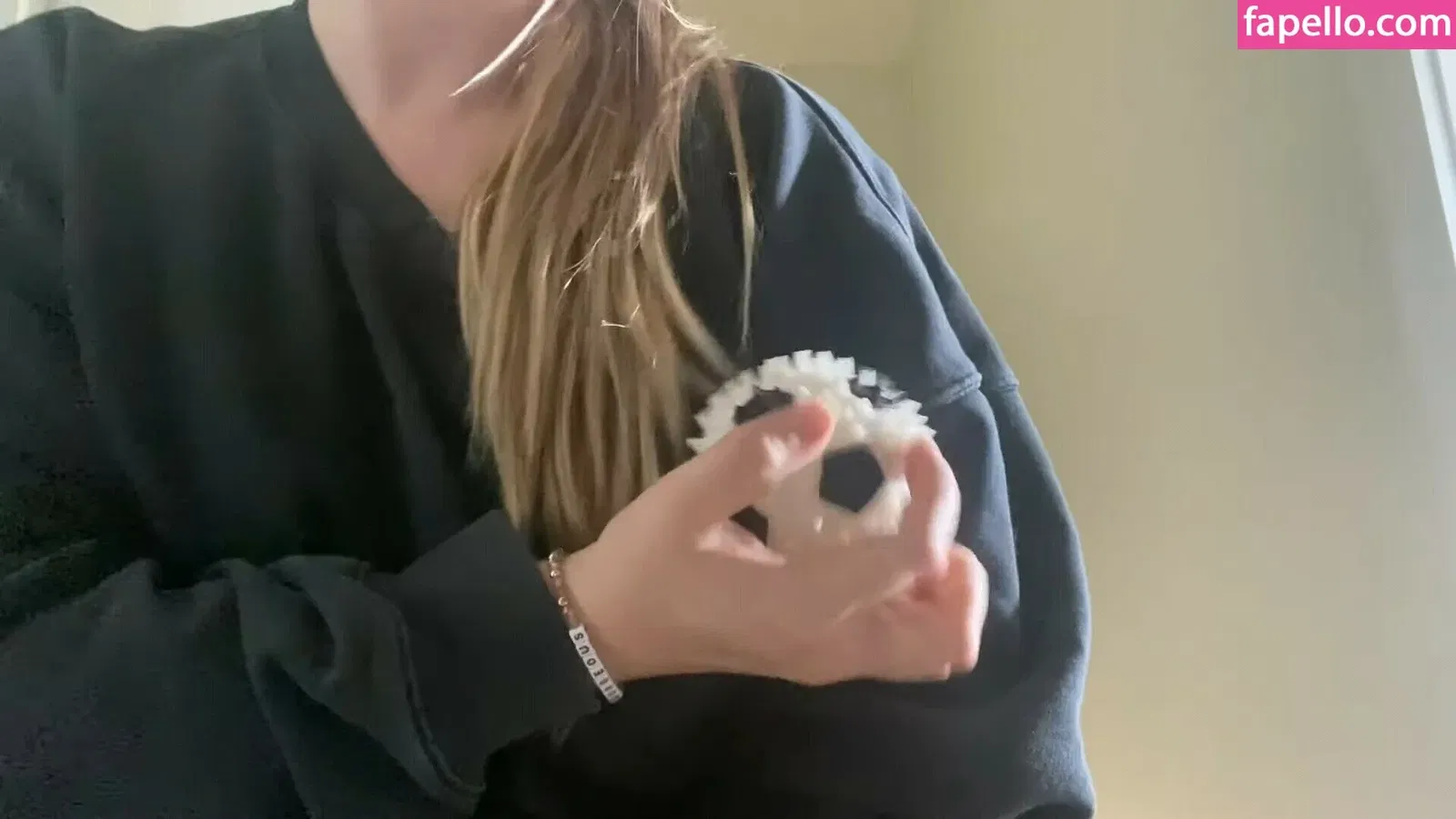 Eevyasmr Onlyfans Photo Gallery 