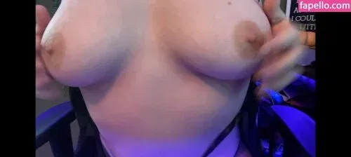 Eevyasmr Onlyfans Photo Gallery 