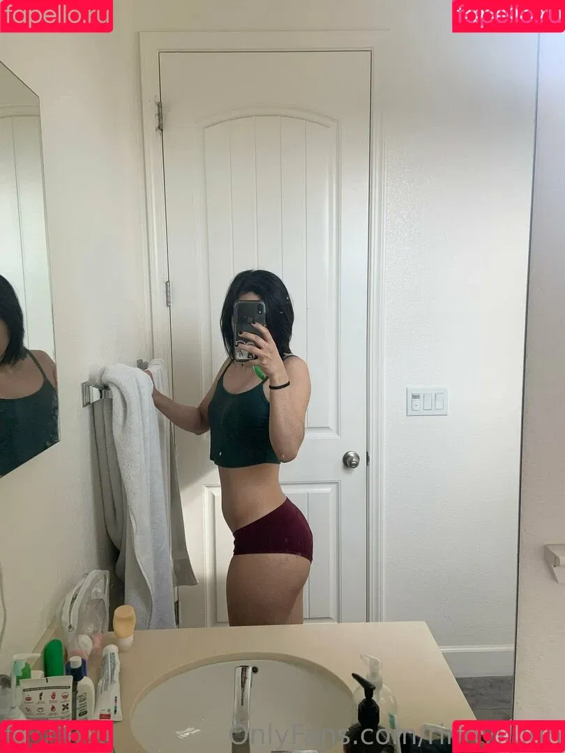 rinnykuun Onlyfans Photo Gallery 