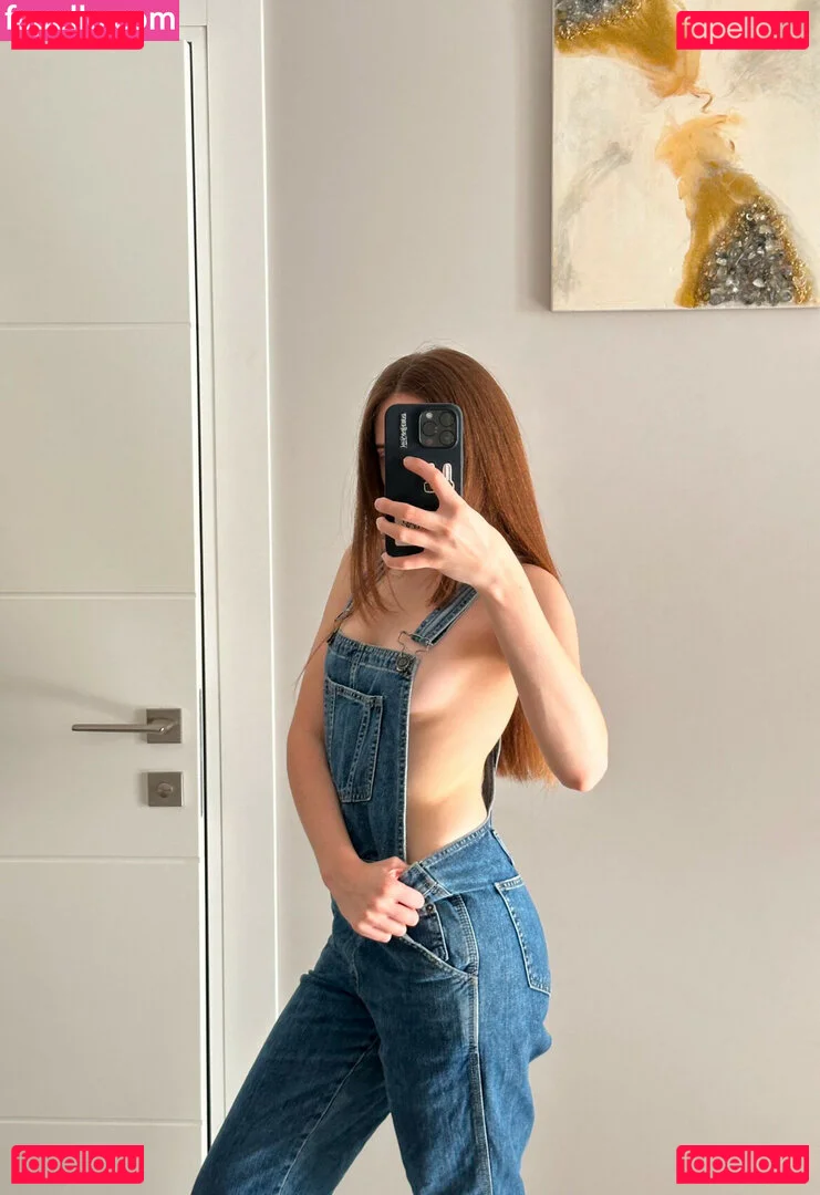 sansastark21 Onlyfans Photo Gallery 