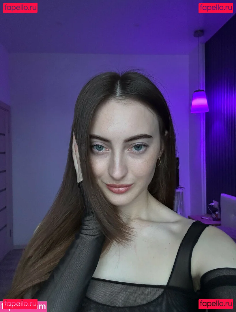 sansastark21 Onlyfans Photo Gallery 