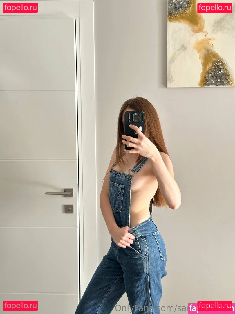 sansastark21 Onlyfans Photo Gallery 