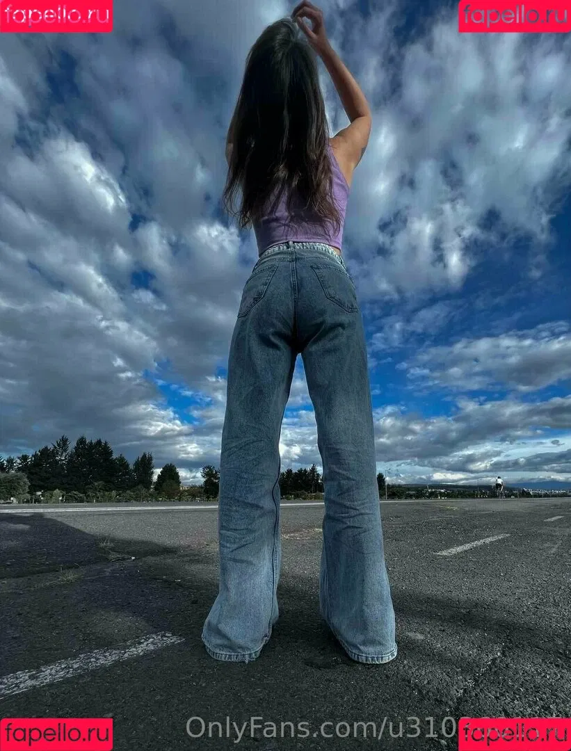 asa_akiraa Onlyfans Photo Gallery 