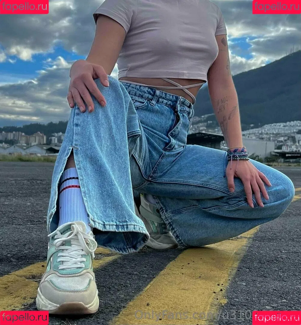 asa_akiraa Onlyfans Photo Gallery 