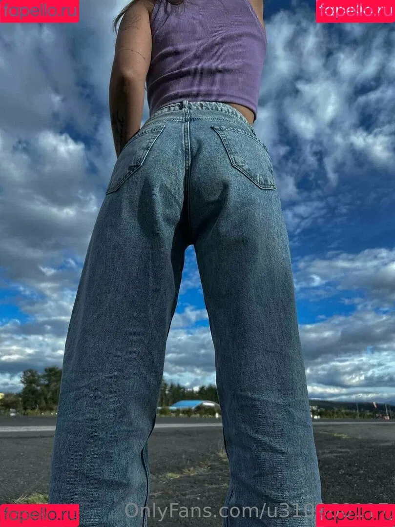 asa_akiraa Onlyfans Photo Gallery 