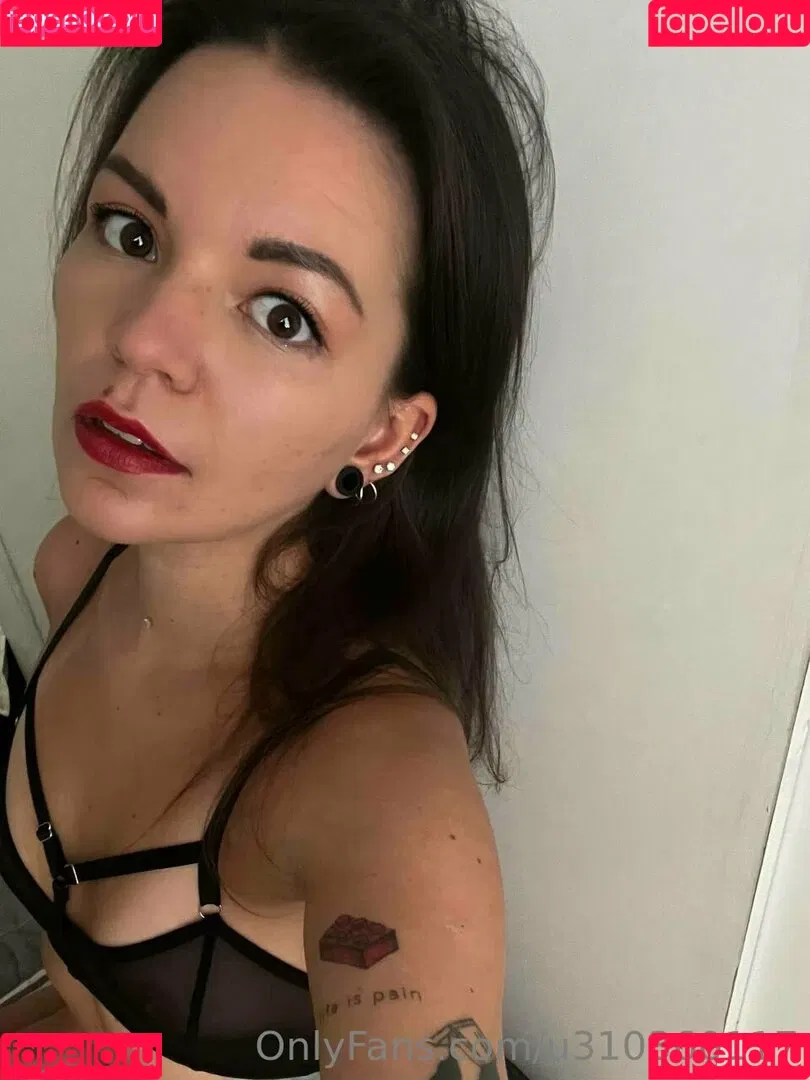 asa_akiraa Onlyfans Photo Gallery 