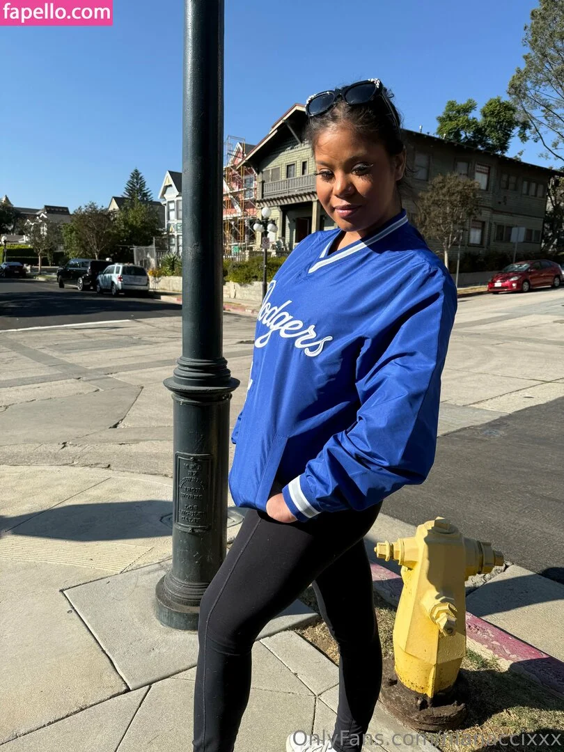 nianaccixxx Onlyfans Photo Gallery 