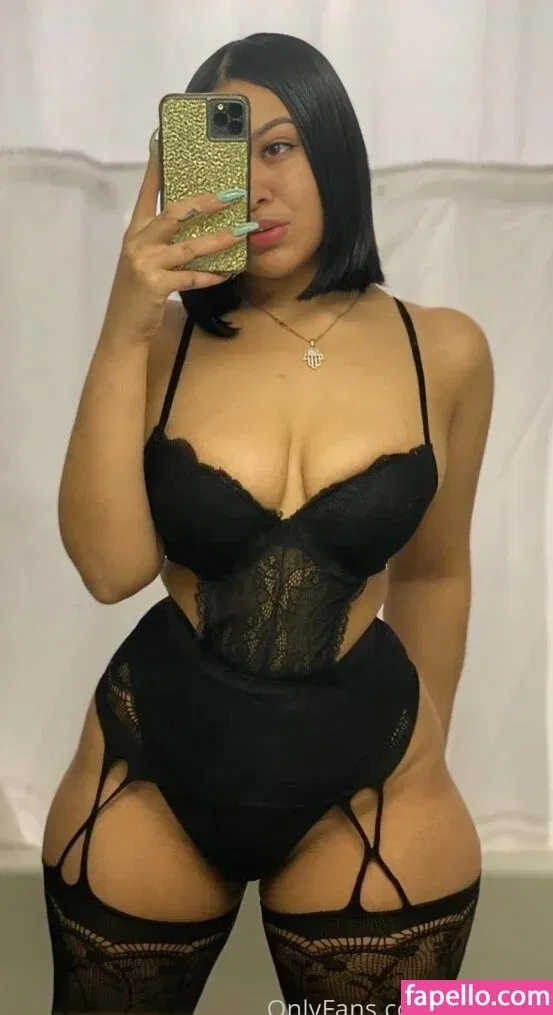 Goddyxaura Onlyfans Photo Gallery 