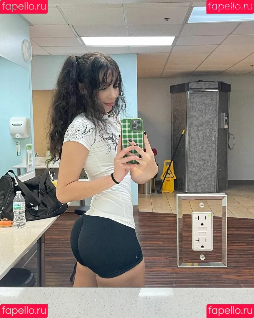 Over.taaa Onlyfans Photo Gallery 