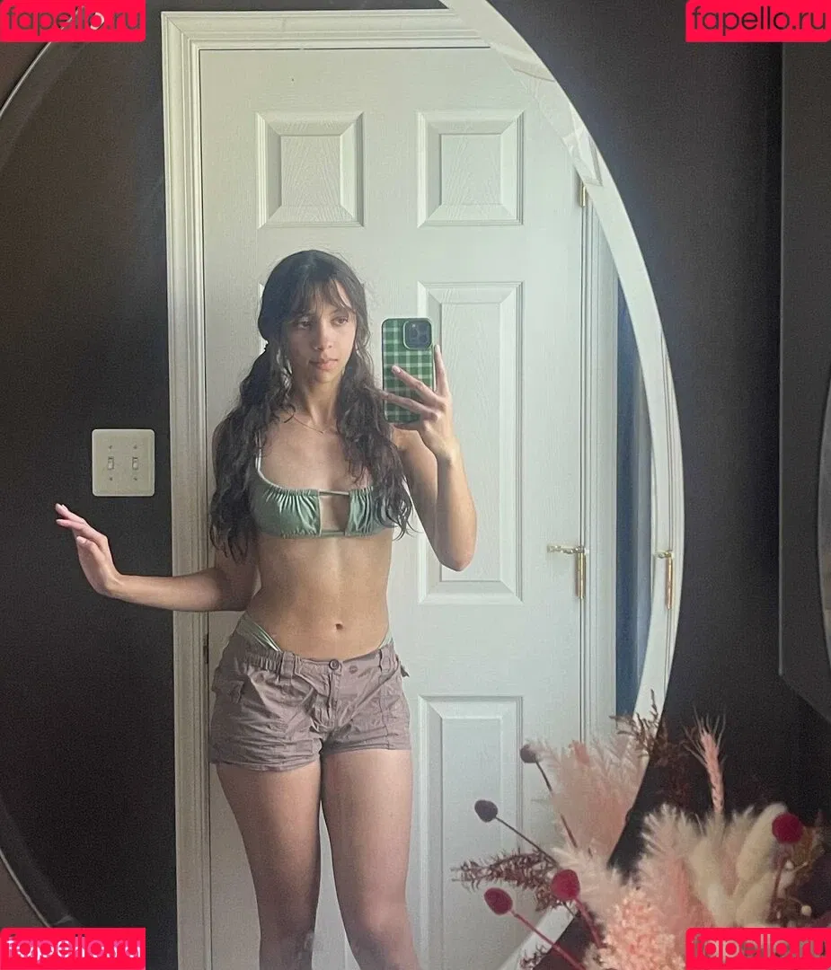 Over.taaa Onlyfans Photo Gallery 
